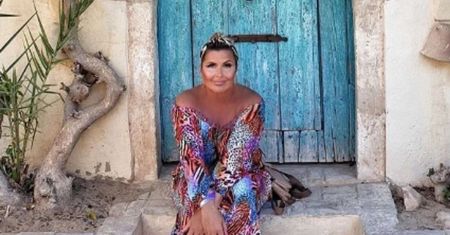 Katarzyna Skrzynecka niczym motyl. Pokazała zdjęcia z rodzinnych wakacji