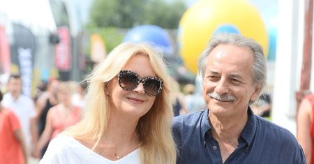 Grażyna Torbicka z mężem. 59-letnia gwiazda pojawiła się w krótkich szortach