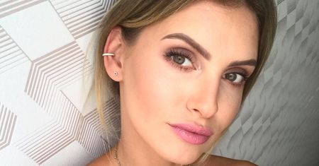 Zjawiskowa Dominika Grosicka prezentuje swoje wdzięki w nowej sukience Violi Piekut