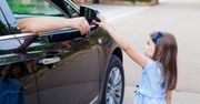 10 przydatnych wskazówek, które zminimalizują ryzyko porwania dziecka przez obcą osobę