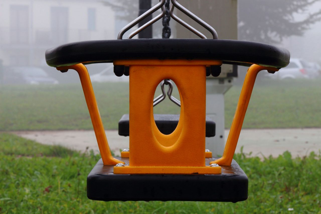 "Jeden dzień opieki w miesiącu i masz 500 zł". Podopieczni domu dziecka ofiarami 500+