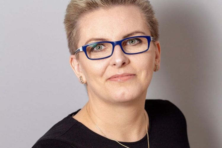 Koronawirus w Polsce. Pani Anna oddała lekarzom cały dom. “Długo się nie zastanawiałam”