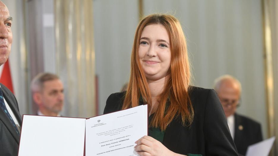Anna Gembicka potępiła mężczyznę, który groził dziennikarce za tekst na temat jej męża