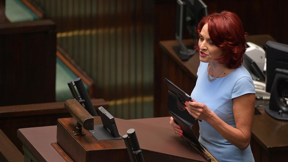 Bernadeta Krynicka uważa, że matki osób niepełnosprawnych, które protestowały w Sejmie, stosowały przemoc wobec swoich dzieci