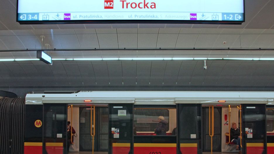 Warszawa. Stacja metro Trocka.