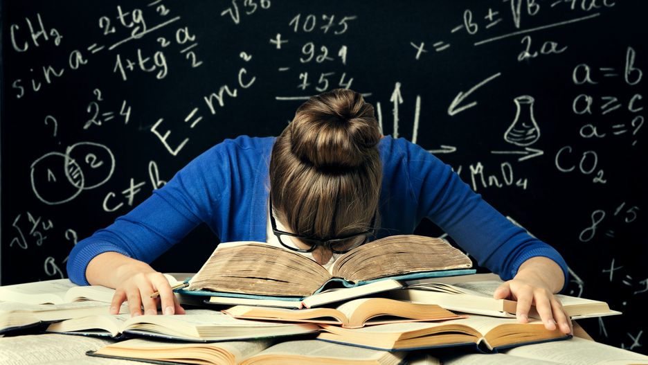 CKE Matura 2018 - od 21 do 23 sierpnia potrwa matura poprawkowa. Dla wielu uczniów jest to ostatni szansa na studia w 2018 roku.