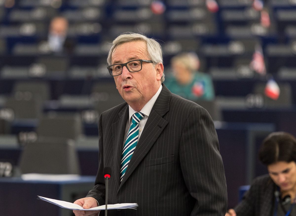 Jean-Claude Juncker potępił atak nożownika w Turku. "W myślach łączę się z ofiarami i ich bliskimi"