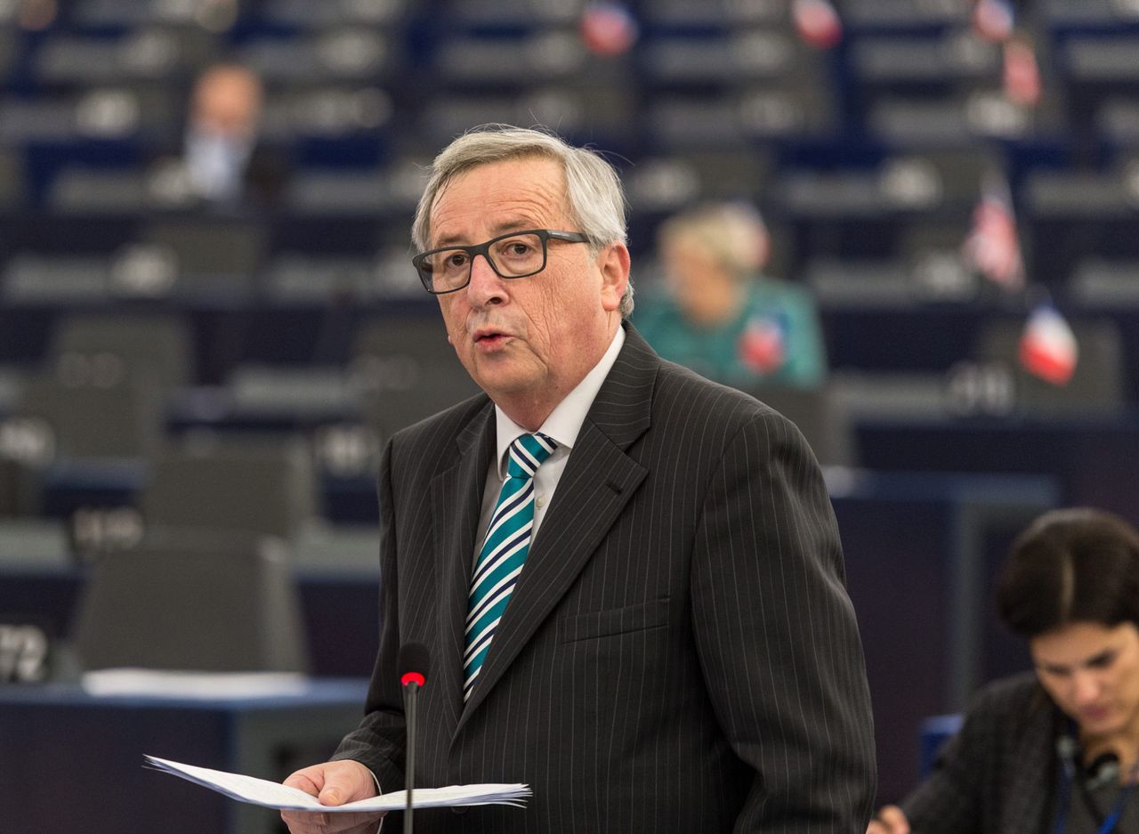 Jean-Claude Juncker potępił atak nożownika w Turku. "W myślach łączę się z ofiarami i ich bliskimi"