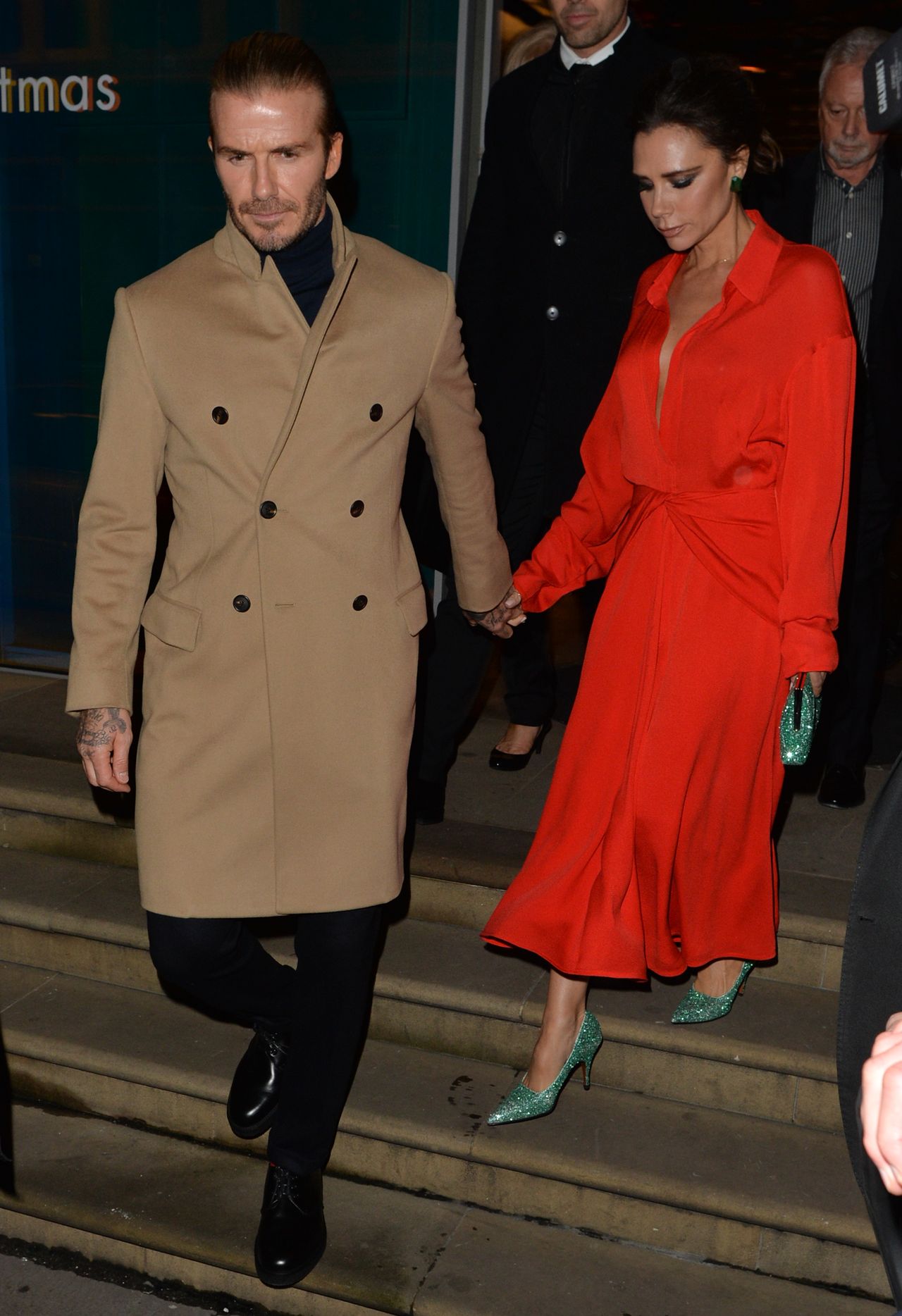 Wystylizowani Victoria Beckham i David Beckham złapani przez paparazzi w Londynie