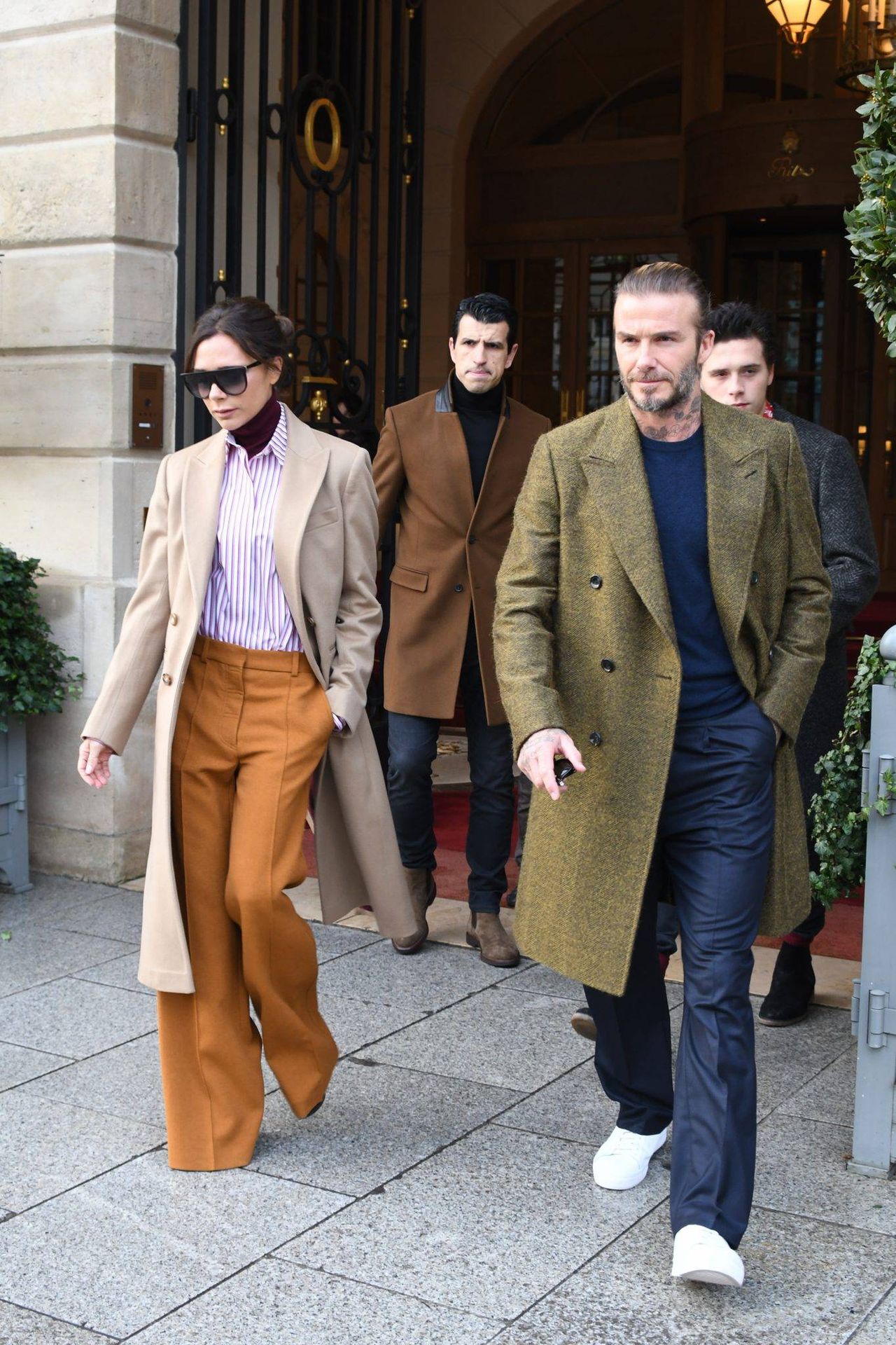 Victoria Beckham z mężem i synem na ulicach Paryża