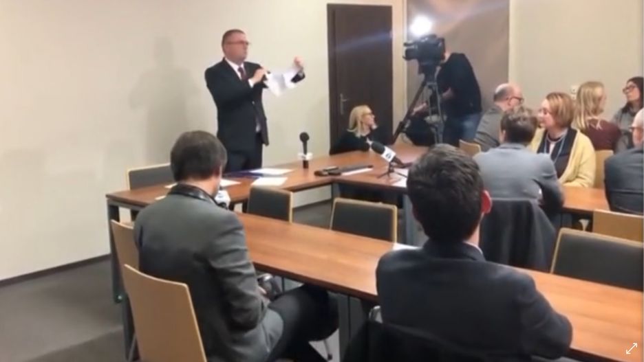 Maciej Nawacki mówił, że wycofywanie poparcia przez sędziów to "ich problem"