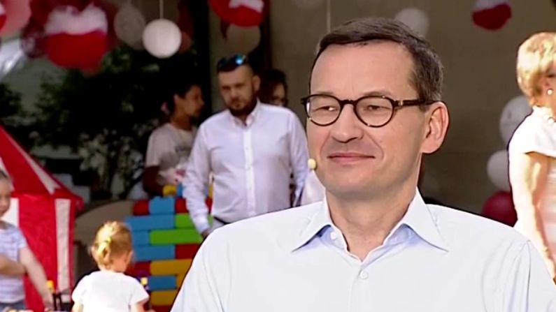 "Chciałem być piłkarzem, strażakiem rzecz jasna. Strasznie lubiłem czytać książki. Miałem swój świat"