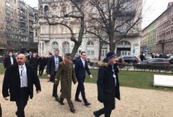 Mateusz Morawiecki z wizytą w Budapeszcie. Premier złożył kwiaty pod pomnikiem Józefa Bema