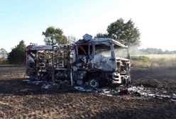 Strażacy walczyli z pożarem, stracili wóz. Pomoże szefowa MSWiA