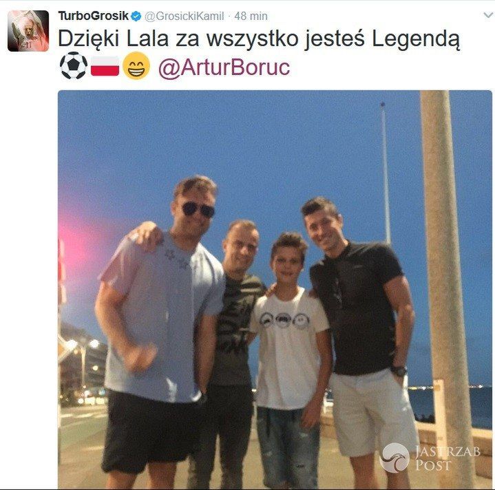 Grosicki dziękuje Arturowi Borucowi