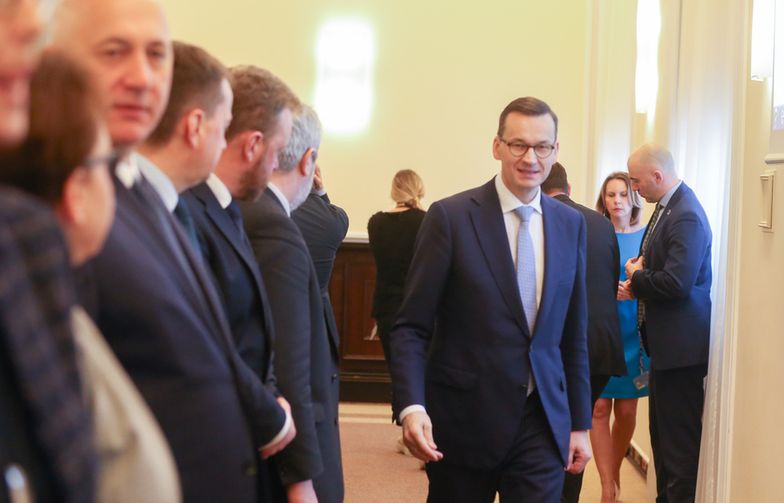 Mateusz Morawiecki zlikwidował nagrody dla ministrów