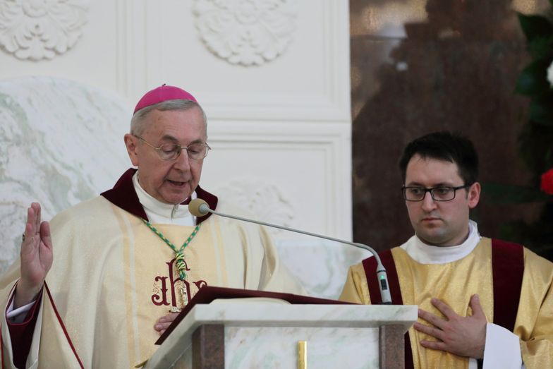 Biskupi mówią o specjalnym funduszu dla ofiar pedofilii. Ale na razie bez konkretów