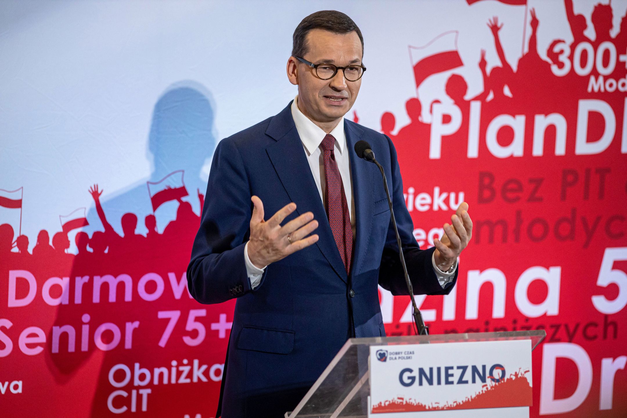 Rząd Mateusza Morawieckiego popiera 44 proc. badanych