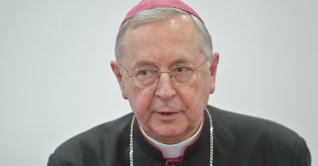 Abp Gądecki: Kościół nie stoi po niczyjej stronie. "Mamy troszczyć się o zbawienie wszystkich ludzi"