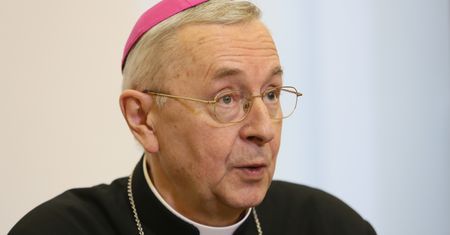 Proboszcz od kontrowersyjnych wpisów o LGBT został wezwany do biskupa