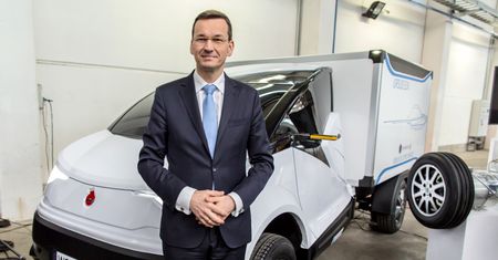 Rząd PiS kupuje elektryczne samochody. Trafią do MSZ i resortu energii