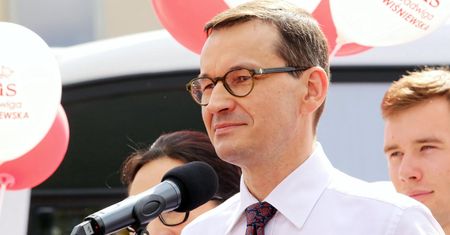 Działka Morawieckiego. "Niedopowiedzenia, domysły, spekulacje". Premier pozywa "Wyborczą"
