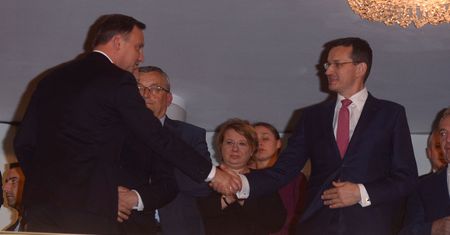 Mazurek: Premier będzie się konsultował z prezydentem
