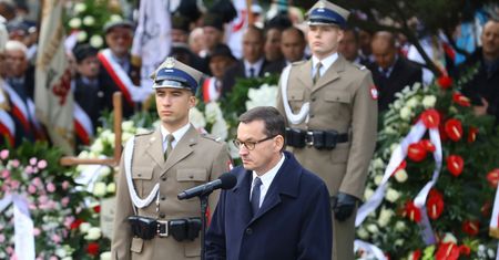Świetlik: "Kornel Morawiecki chciał, by Polacy przestali ze sobą walczyć. Czy można przekuć to w plan polityczny?" (Opinia)
