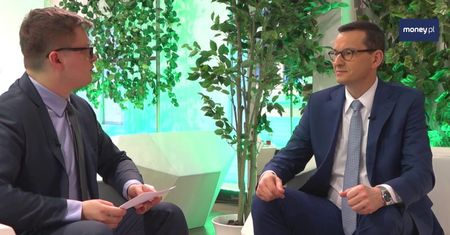 W Davos nikt nie zajmuje się polskimi aferami. Morawiecki: Tutaj wszystkich interesuje rozwój