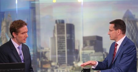 Morawiecki woli mocniejszą złotówkę. "Umocnienie poniżej 4 zł za euro byłoby niebezpieczne"