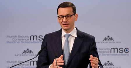 Premier Morawiecki mówił o "żydowskich sprawcach". Co na to Polacy? Dwa sondaże, dwa wnioski