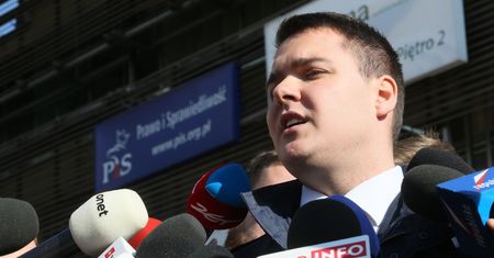 Internauci zabrali głos ws. zawieszonego posła PiS. Odpowiedź jest jednoznaczna