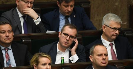 Przemysław Czarnecki zrzekł się immunitetu. Może usłyszeć zarzuty
