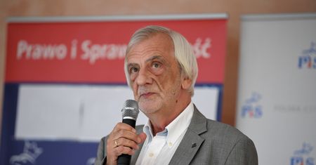 Ryszard Terlecki skomentował zamiary zakupu fregat Adelaide. "Wydaje się, odpłynęły"