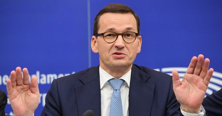 Incydent podczas debaty w PE z Morawieckim. Stanowcza reakcja europosła PiS