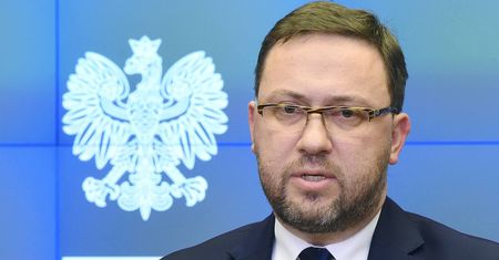 Wiceszef MSZ wskazał, kto doprecyzuje ustawę o IPN. "My będziemy reagować"