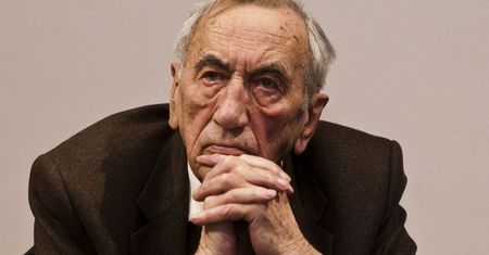 Tadeusz Mazowiecki, premier z tramwaju