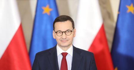 Premier Mateusz Morawiecki zwraca się do TK. Pyta o ważność postępowań