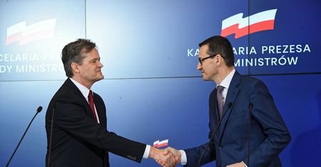 Kolejna fabryka Mercedesa w Polsce. Pracę przy produkcji baterii dostanie 300 osób