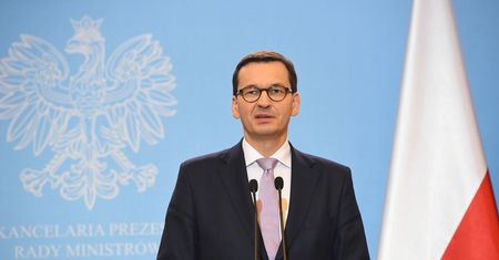 Sondaż. PiS wciąż z przewagą nad KO. Lewica na trzecim miejscu