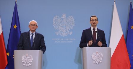 Morawiecki zapowiedział niższą akcyzę na energię. Jest już projekt ustawy
