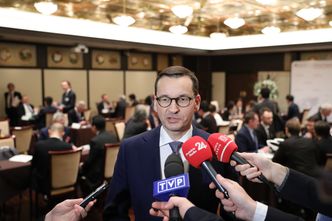 AstraZeneca zostawi w Polsce 1,5 mld złotych. Pierwszy kontrakt Polski w Davos