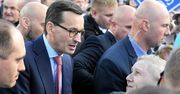 Premier Mateusz Morawiecki w Zduńskiej Woli. Transparenty i okrzyki