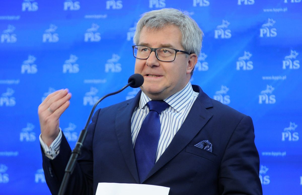 Opozycja poparła rezolucję Rady Europy. Czarnecki: niech się nie dziwią, że będą nazywani "V kolumną"
