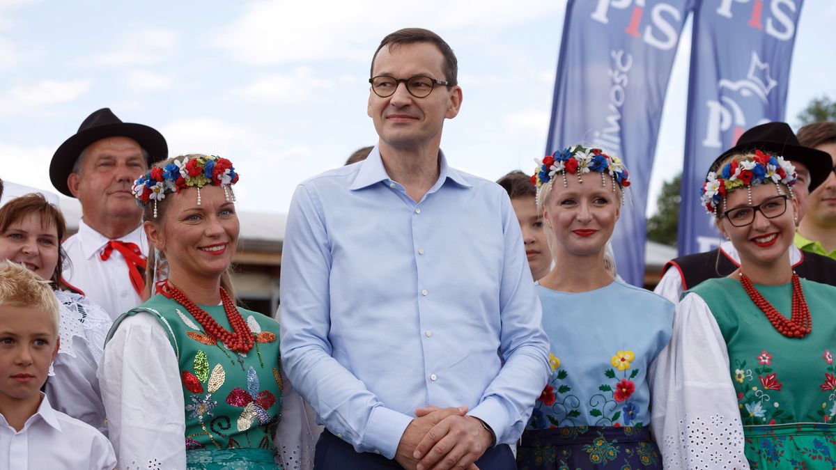 Rekordowo niskie bezrobocie premier tłumaczy polityką swojego rządu