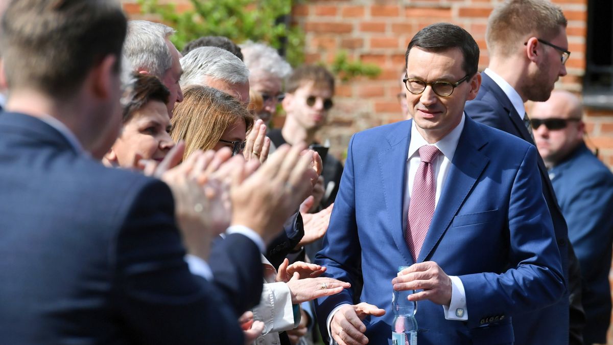 Premier Mateusz Morawiecki odpowiada na twierdzenia Grzegorza Schetyny