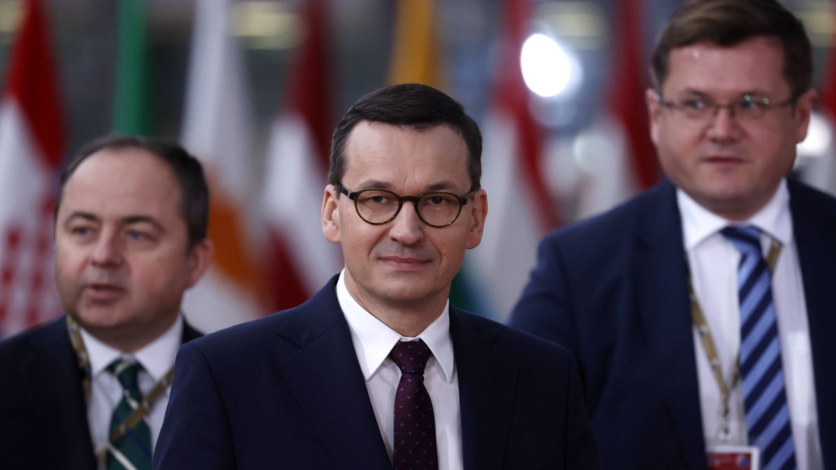 Mateusz Morawiecki jest już w Brukseli.