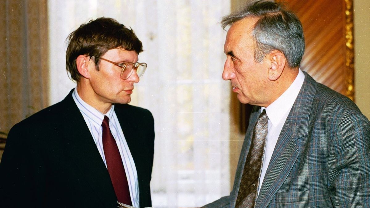 Leszek Balcerowicz i Tadeusz Mazowiecki. To ich reformy zmieniły Polskę w 1989 roku