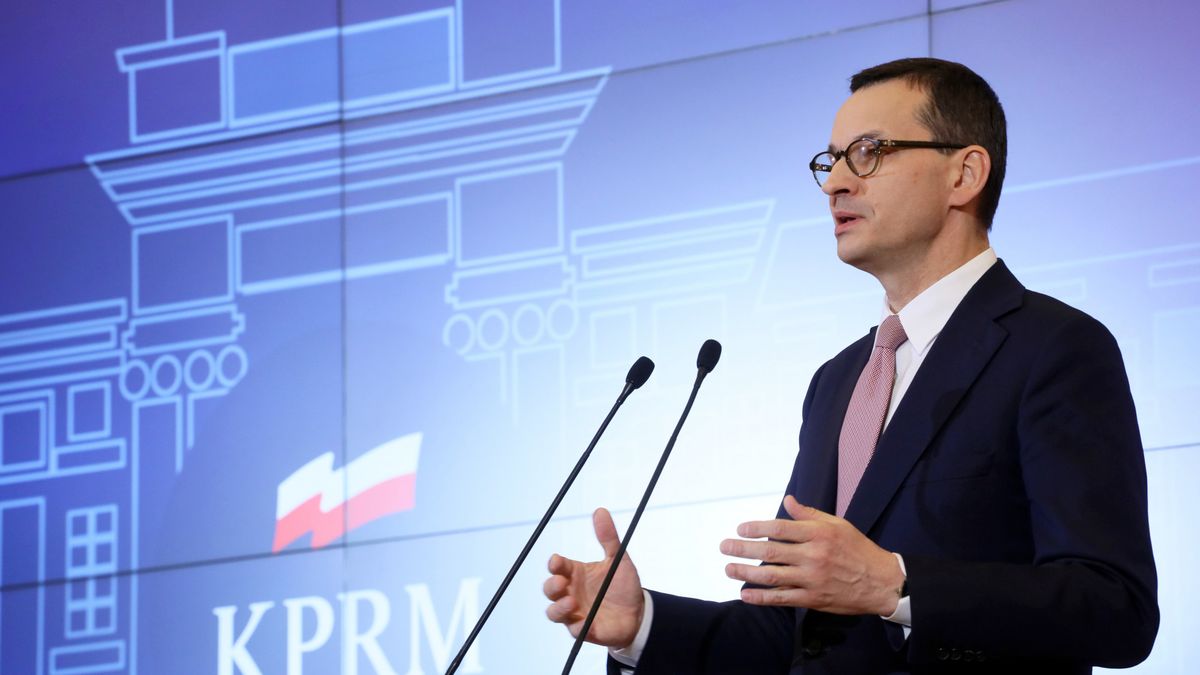 Rząd i NBP wprowadzają specjalne programy.