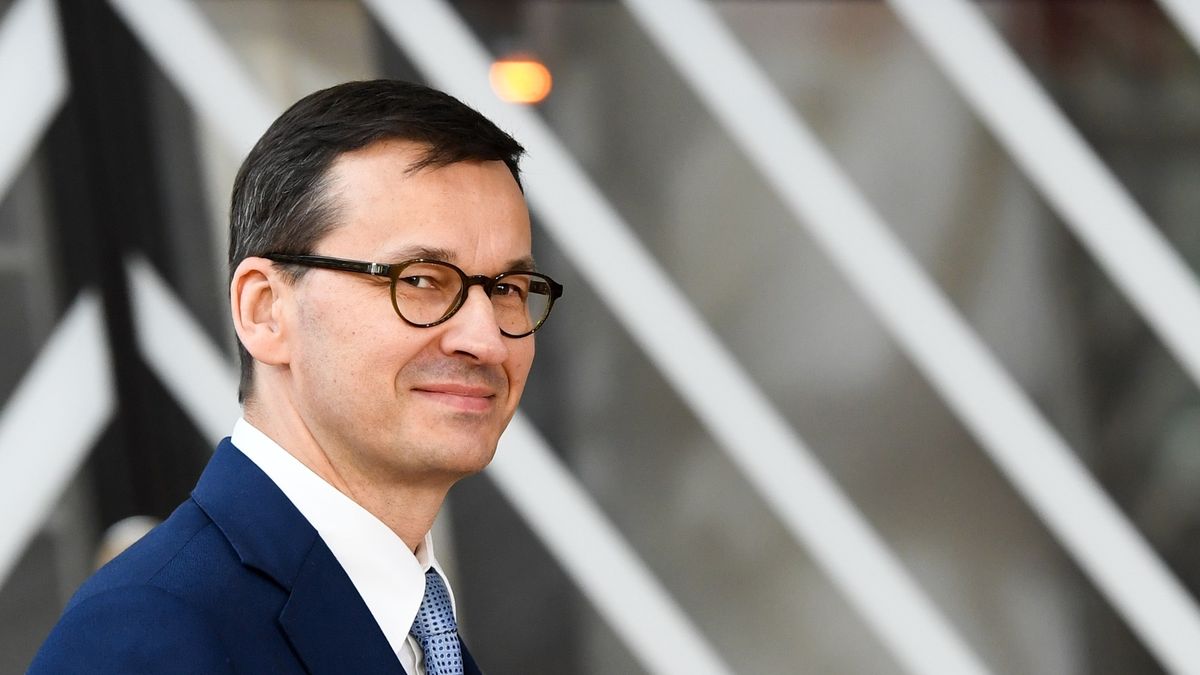 Premier przyznał emeryturę specjalną milicjantowi, który został niesprawiedliwie potraktowany przez ustawę dezubekizacyjną